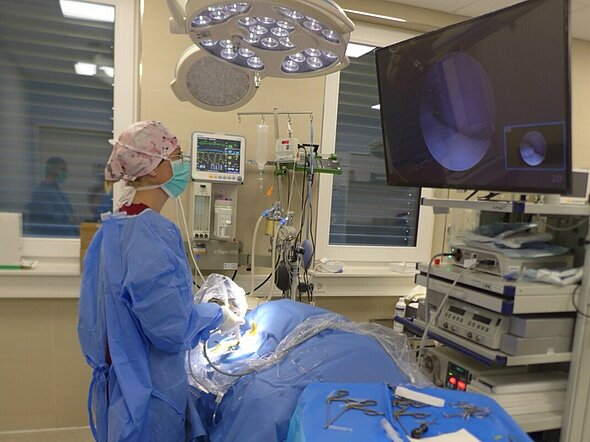 So sieht der OP bei einer Arthroskopie aus.