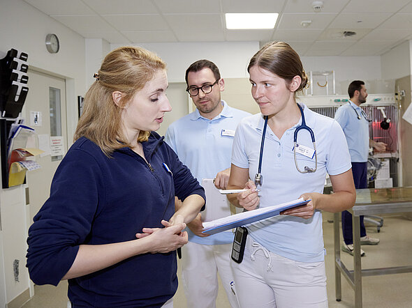 Übergabe der Patienten an das Nachtdienstteam